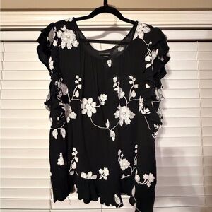 Chic Black and White Floral Women's Blouse